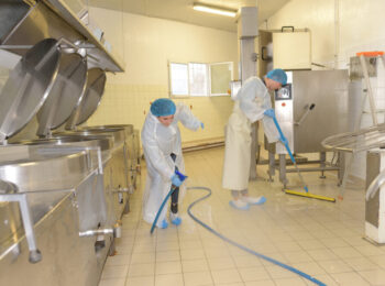 Preparation of a Industrial Kitchen Cleaning and Disinfection Plan for Food Safety
